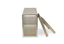 精度達(dá)標(biāo)的鋁合金料盒廠家哪里找？-東虹鑫