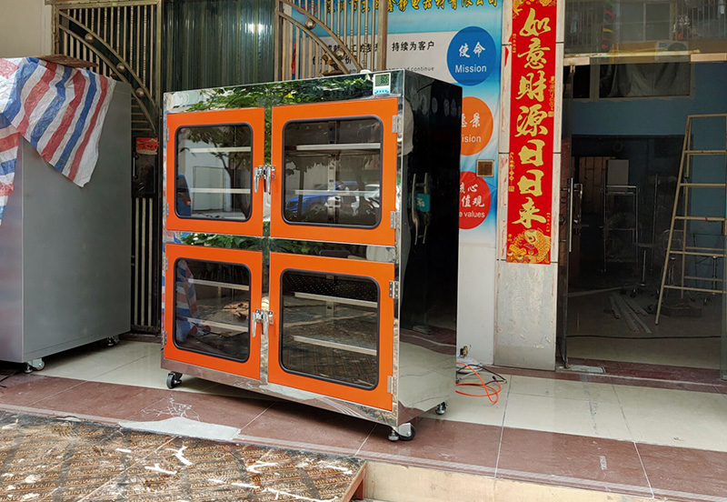 深圳電子防潮柜訂做廠家.jpg